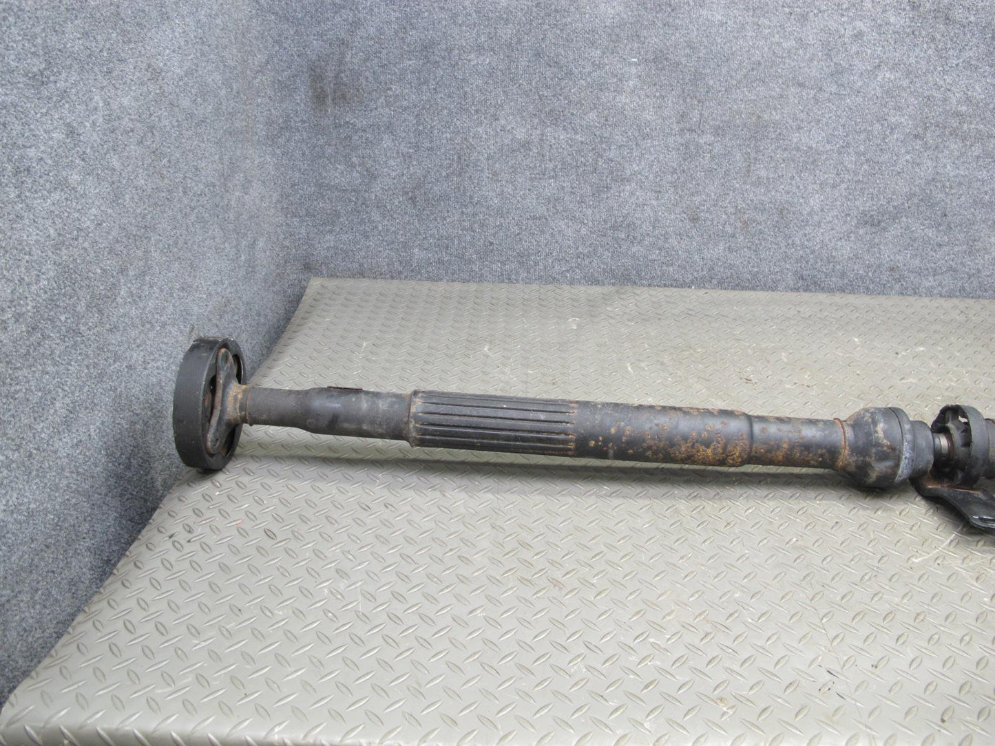 12-13 Volkswagen VW Golf R MK6 M/T AWD Rear Drive Propeller Shaft Assembly OEM