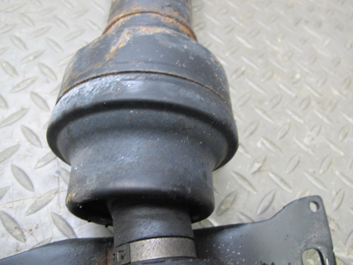 12-13 Volkswagen VW Golf R MK6 M/T AWD Rear Drive Propeller Shaft Assembly OEM