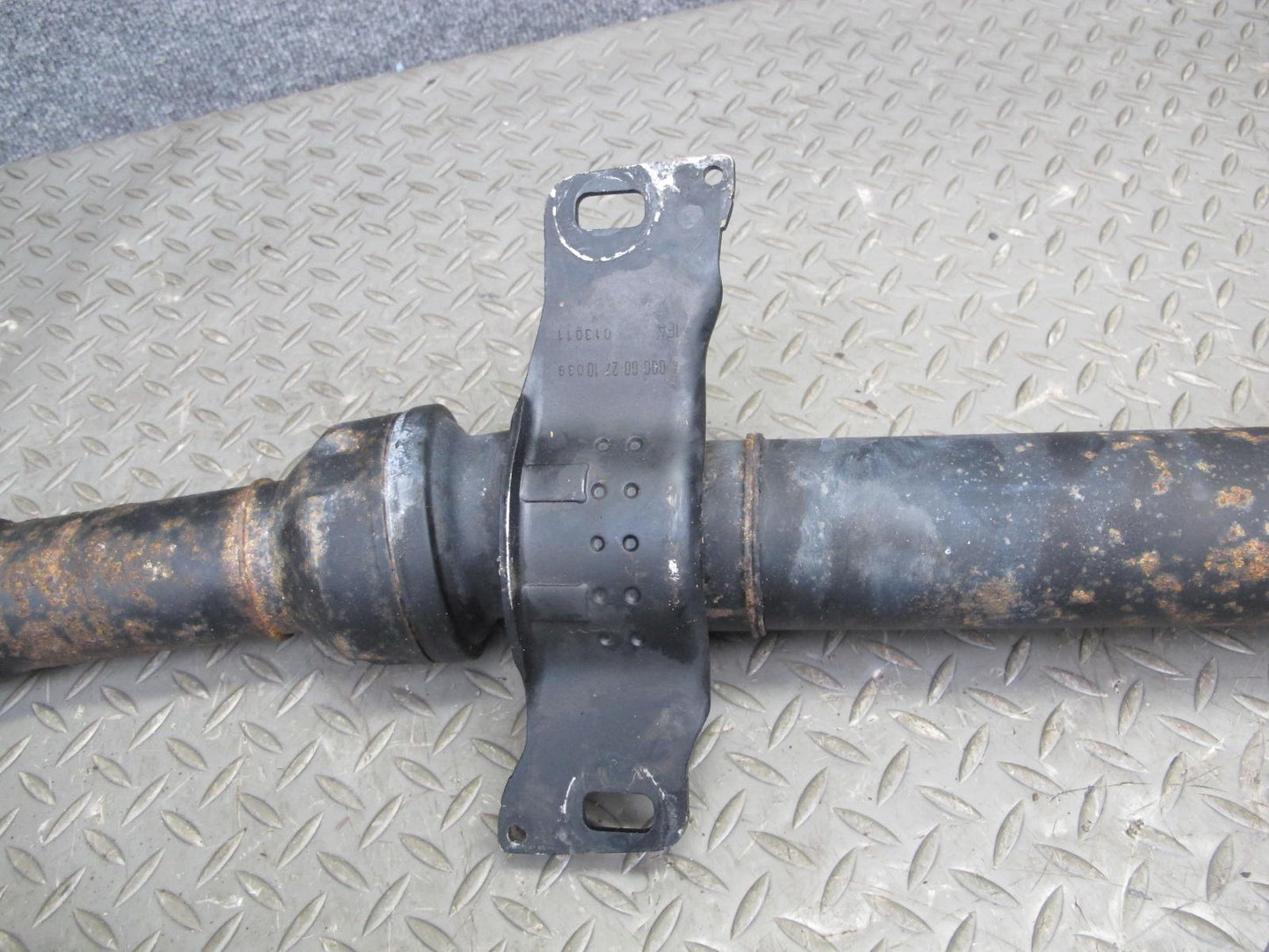 12-13 Volkswagen VW Golf R MK6 M/T AWD Rear Drive Propeller Shaft Assembly OEM