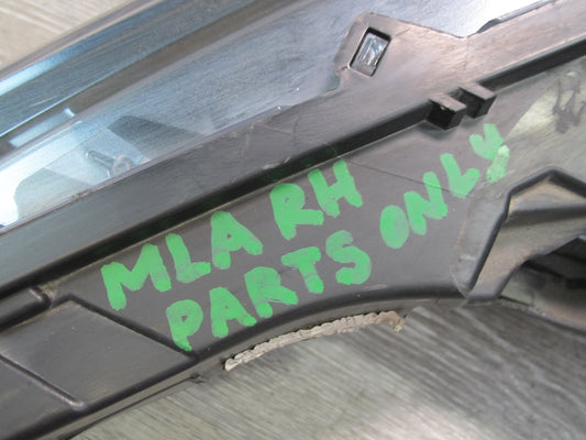 2017-2020 Maserati Levante M161 Front Right Xenon HID Headlight Lamp Damaged