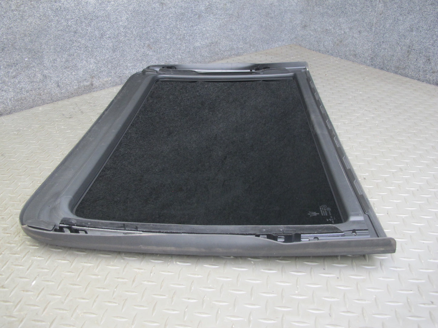 2017-2022 Maserati Levante M161 Front Sunroof Glass Window Panel 6114134