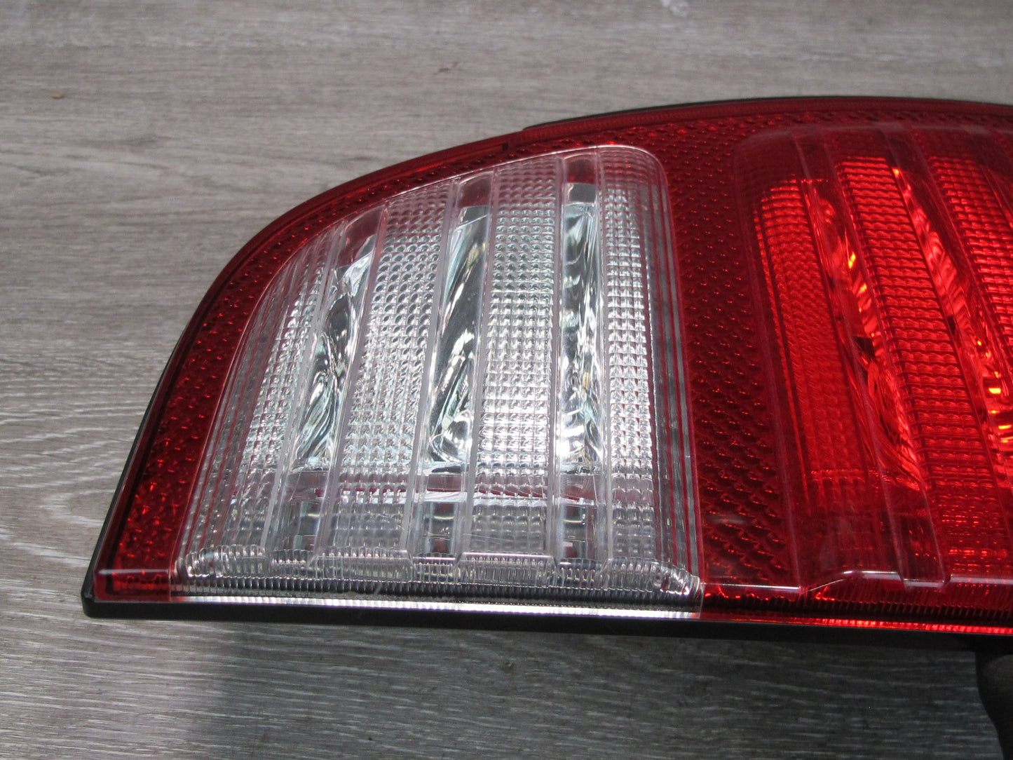 1998-2006 Lexus UZJ100L LX470 Rear Left Driver Side Inner Tail Light Lamp
