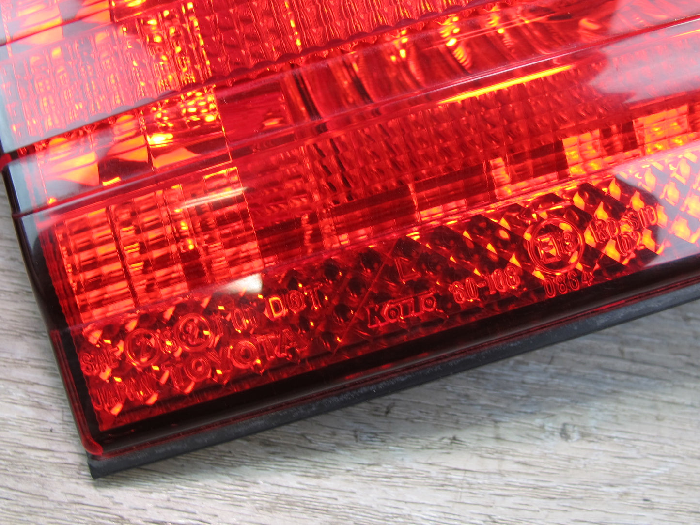 1998-2006 Lexus UZJ100L LX470 Rear Left Driver Side Inner Tail Light Lamp