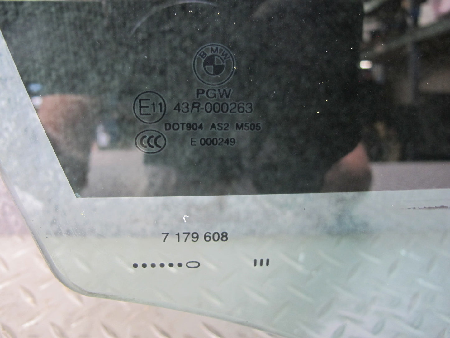 2008-2014 BMW E71 E72 X6 Front Right Passenger Side Door Glass Window