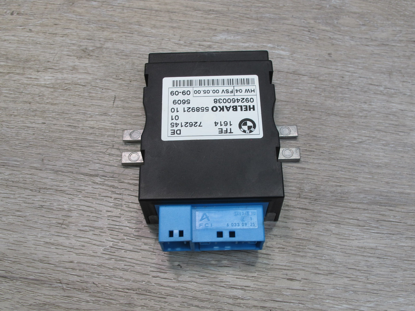 2010-2011 BMW E72 X6 Hybrid Front Fuel Pump Control Module 7262145