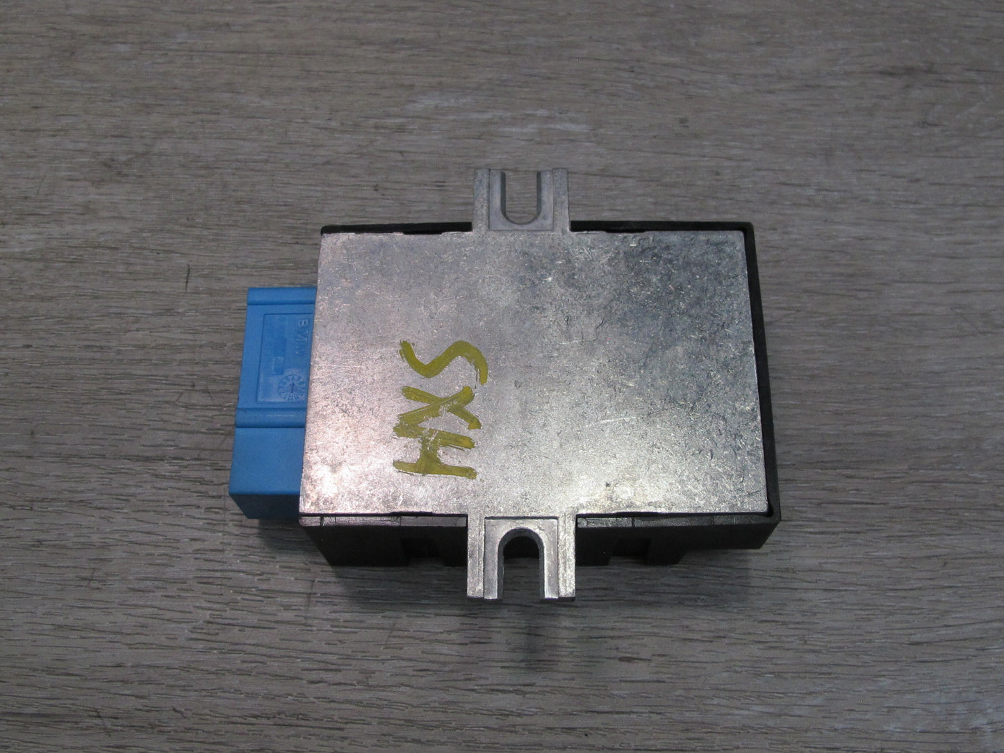 2010-2011 BMW E72 X6 Hybrid Front Fuel Pump Control Module 7262145