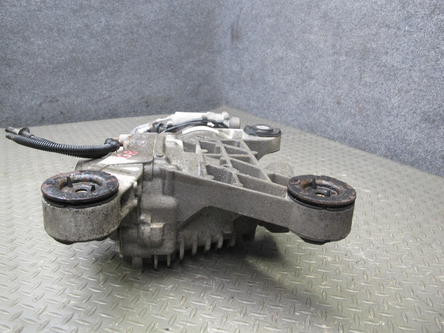 12-13 VW Golf R MK6 AWD M/T Rear Haldex Differential Carrier 146K Miles OEM