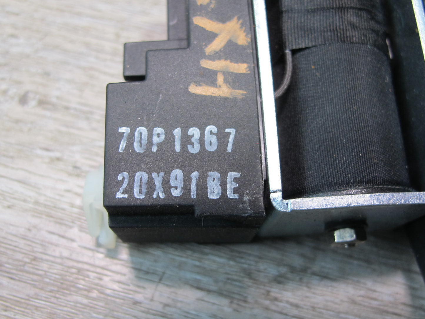 2008-2014 BMW E71 E72 X6 Glove Box Lock Latch