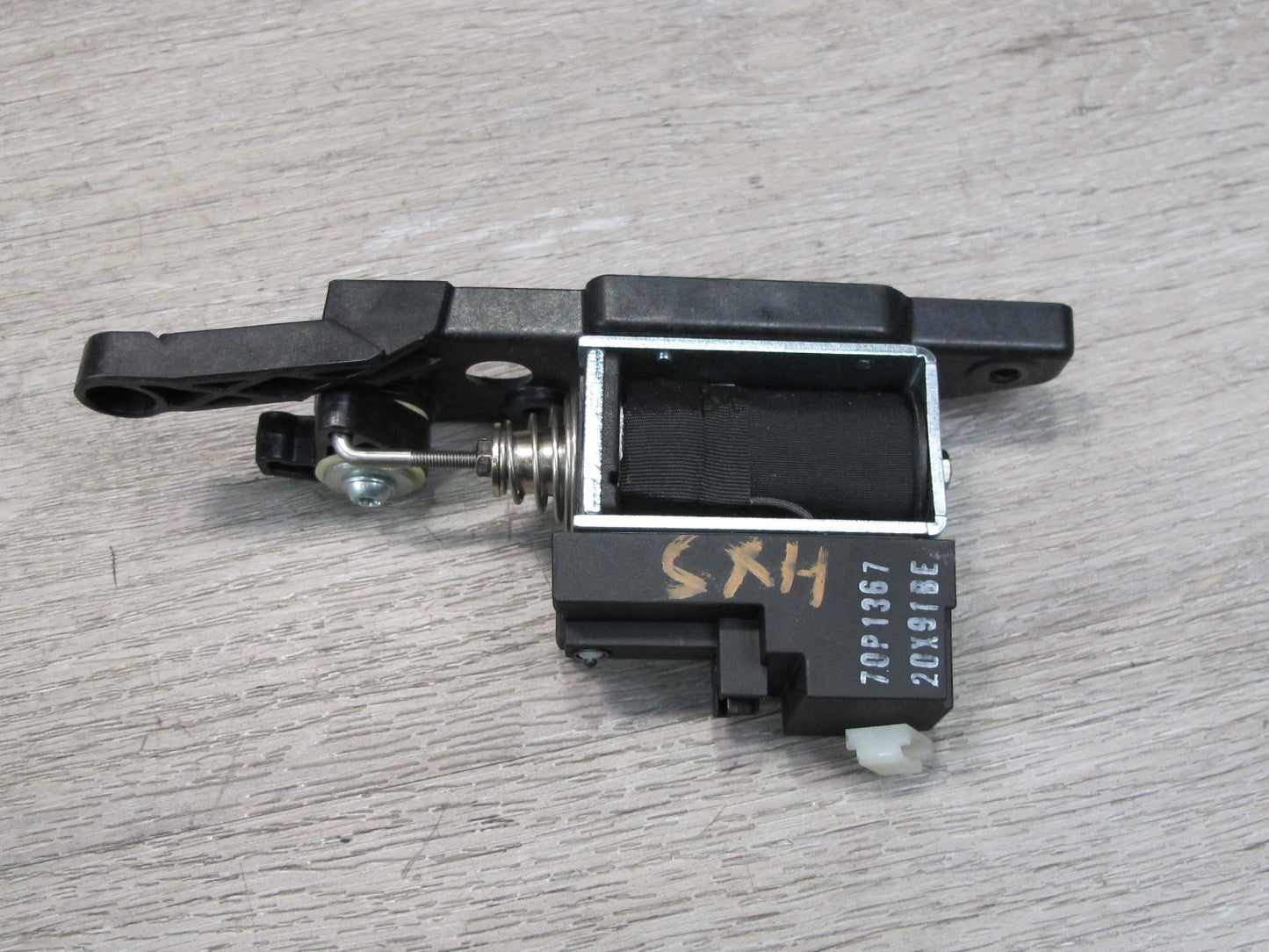 2008-2014 BMW E71 E72 X6 Glove Box Lock Latch