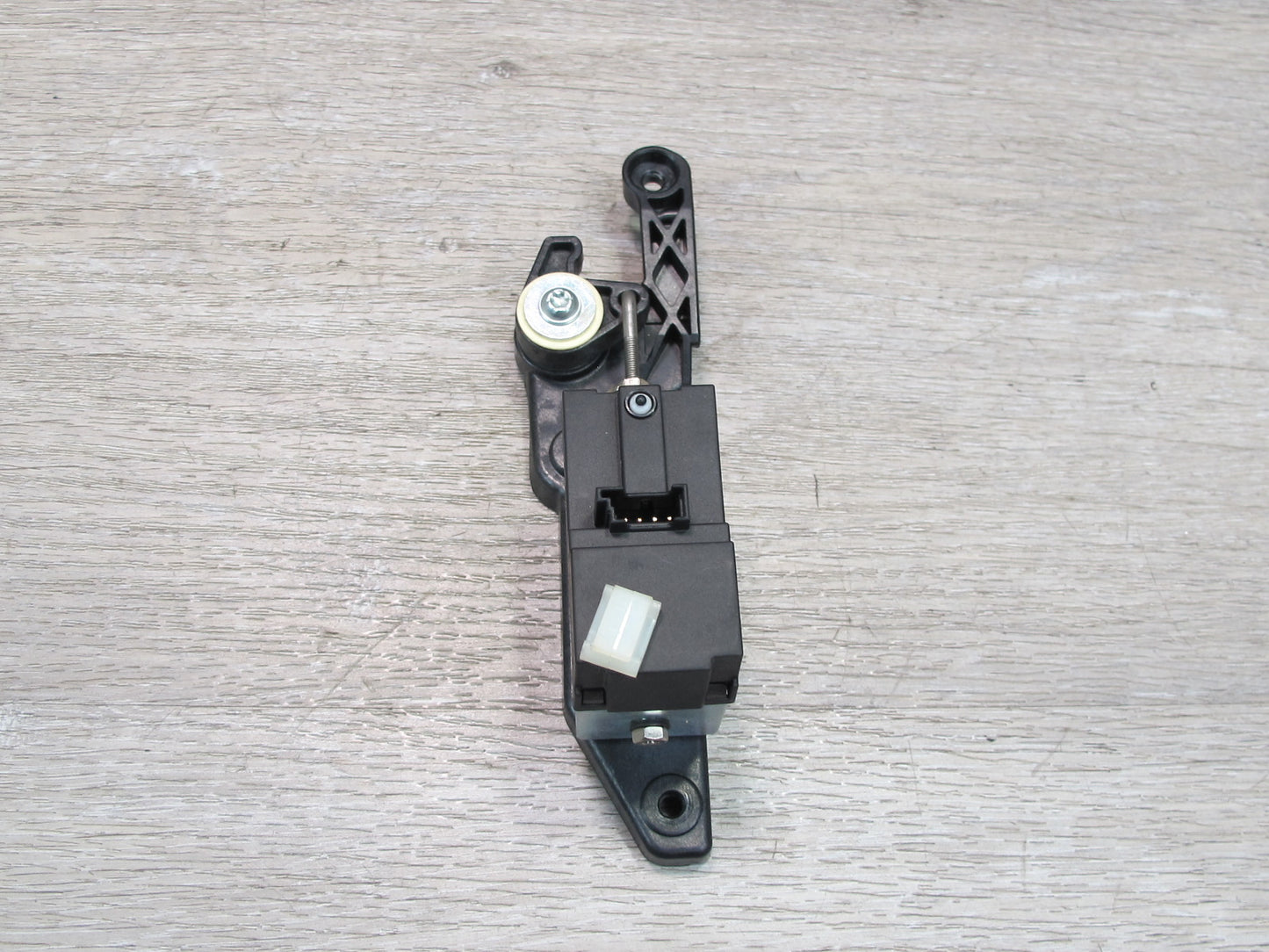 2008-2014 BMW E71 E72 X6 Glove Box Lock Latch