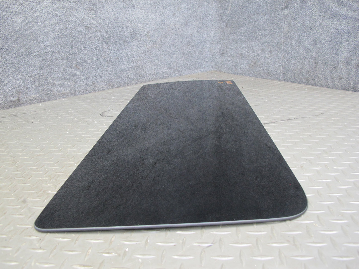 2003-2007 Hummer H2 Rear Left Driver Side Quarter Glass Window