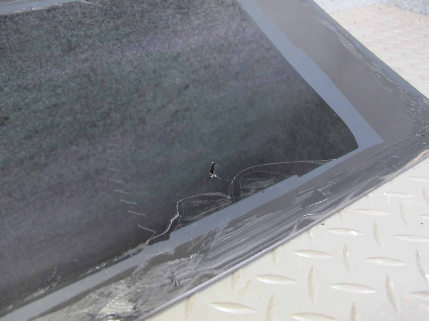 2003-2007 Hummer H2 Rear Left Driver Side Quarter Glass Window