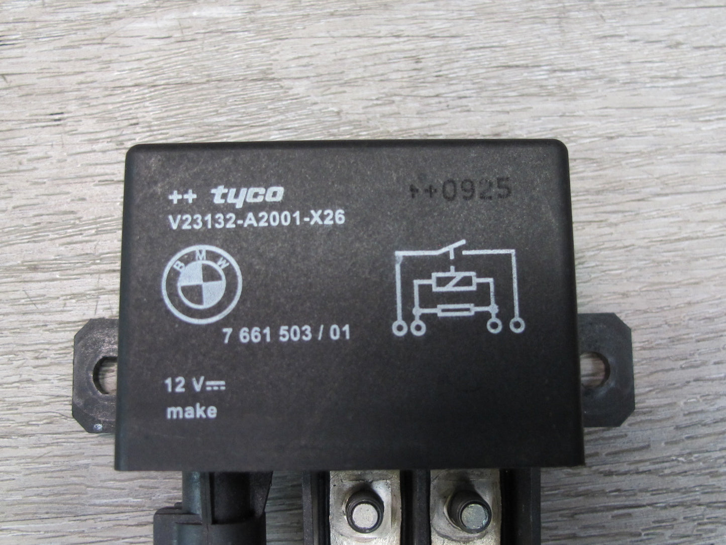 2008-2014 BMW E71 E72 X6 Engine Cooling Fan Relay Control Module 7661503