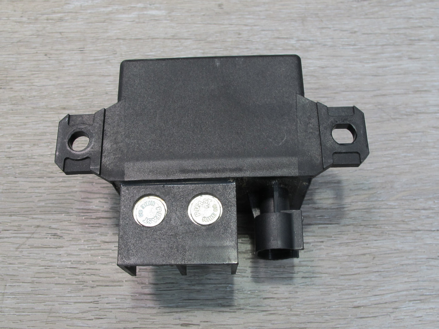 2008-2014 BMW E71 E72 X6 Engine Cooling Fan Relay Control Module 7661503