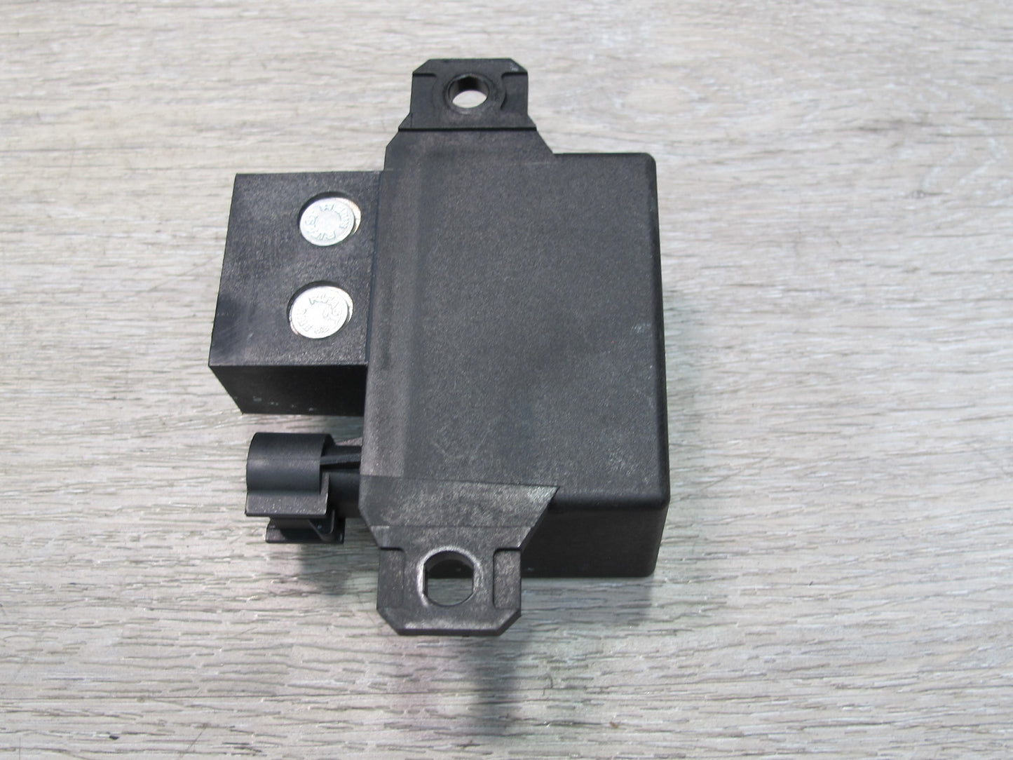 2008-2014 BMW E71 E72 X6 Engine Cooling Fan Relay Control Module 7661503