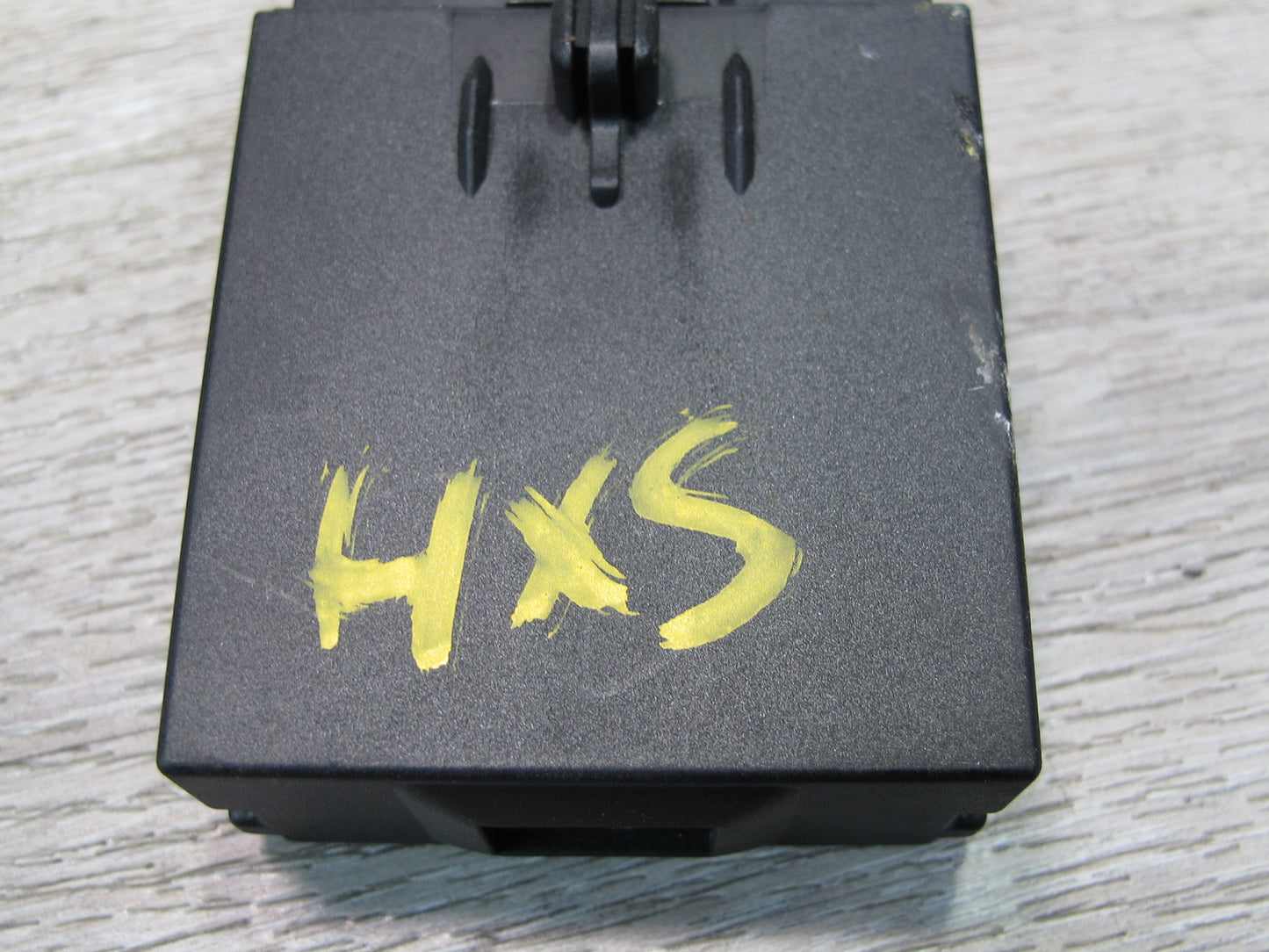 2008-2014 BMW E71 E72 X6 Front Left or Right Seat Control Module 6926435