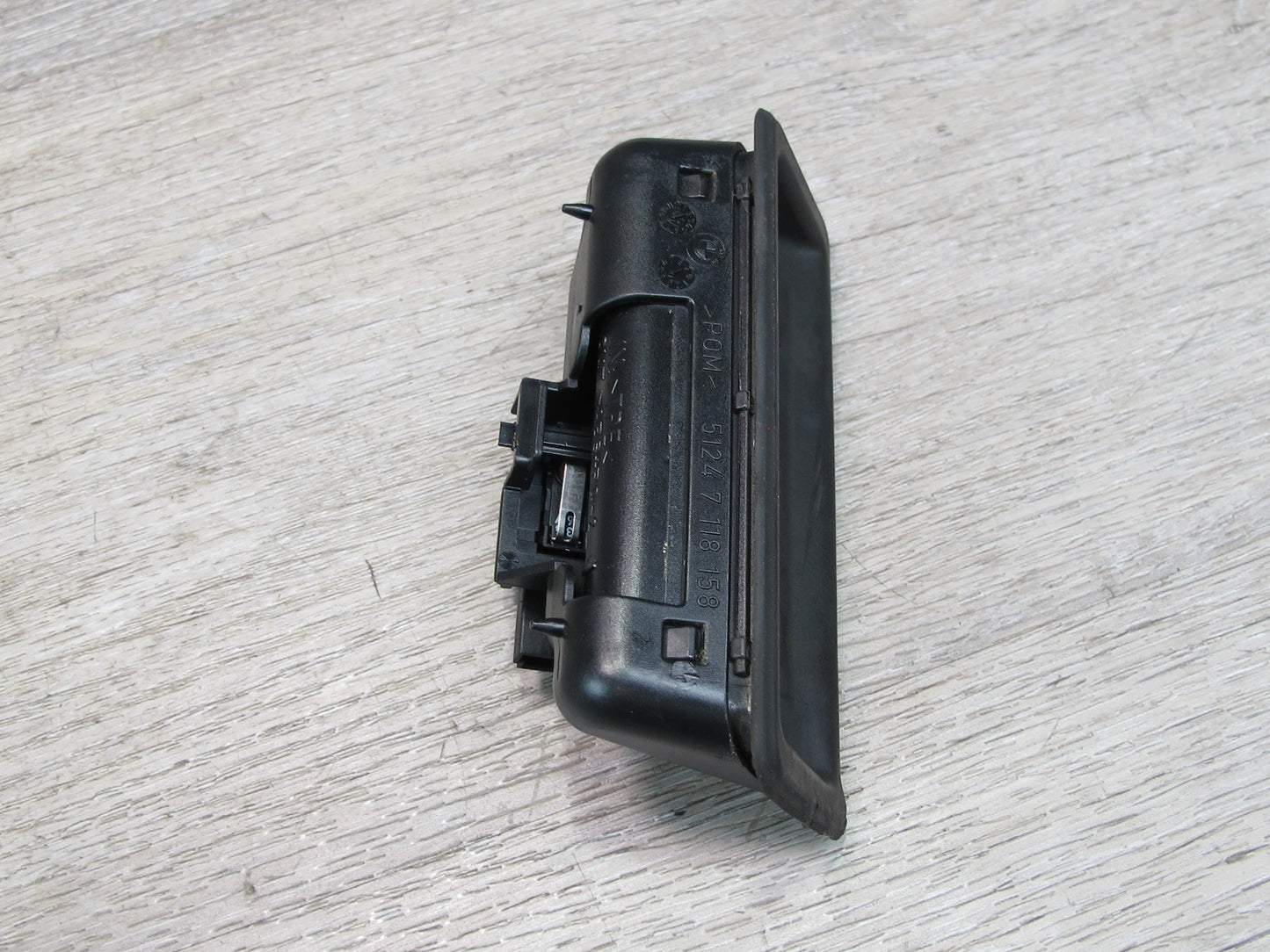 2008-2014 BMW E71 E72 X6 Rear Trunk Lid Tailgate Open Release Button Handle
