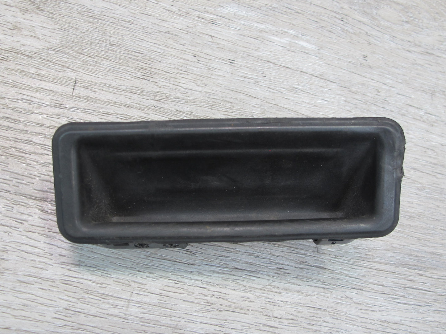 2008-2014 BMW E71 E72 X6 Rear Trunk Lid Tailgate Open Release Button Handle