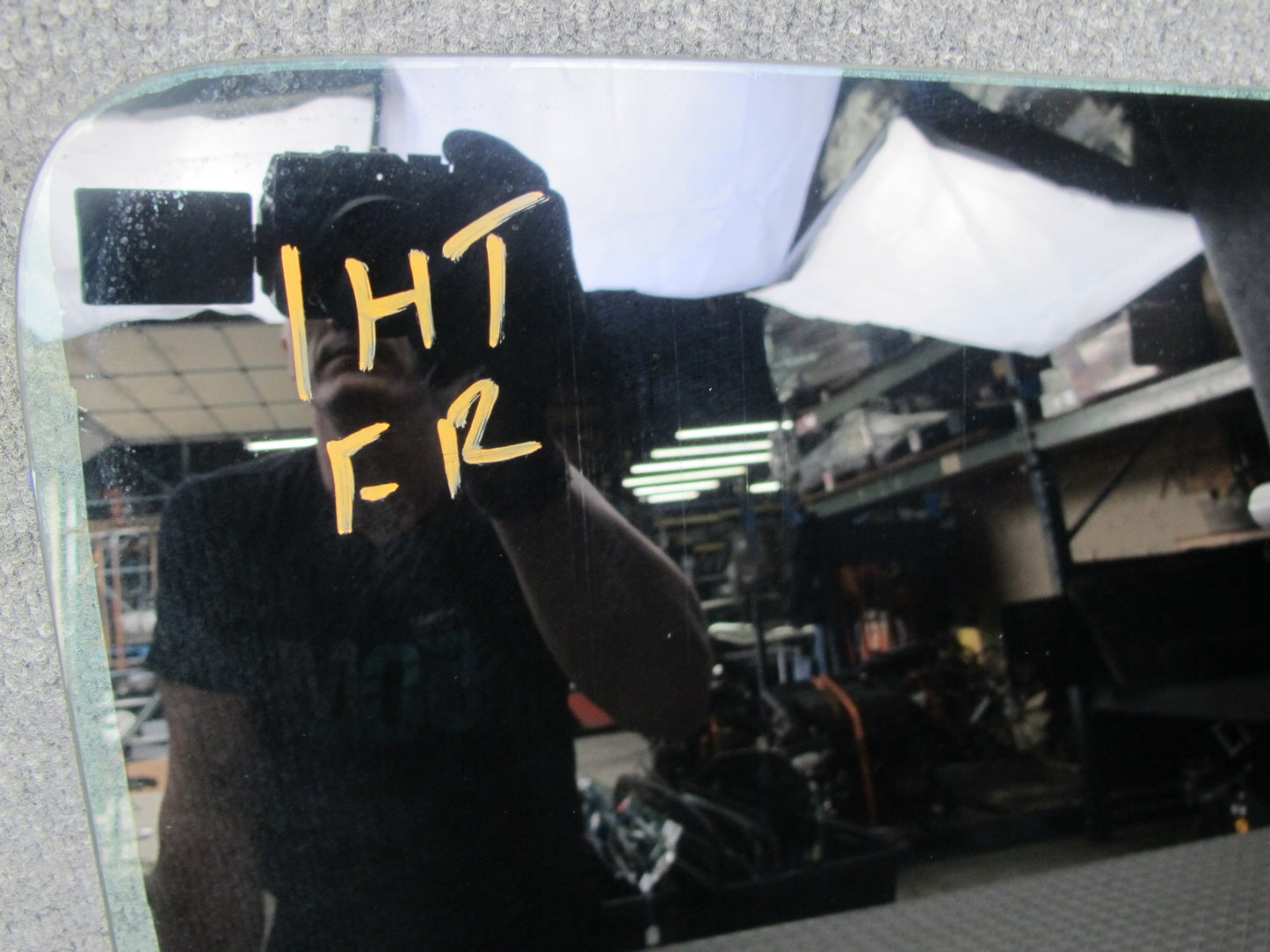 2003-2009 Hummer H2 Front Right Passenger Side Door Glass Window