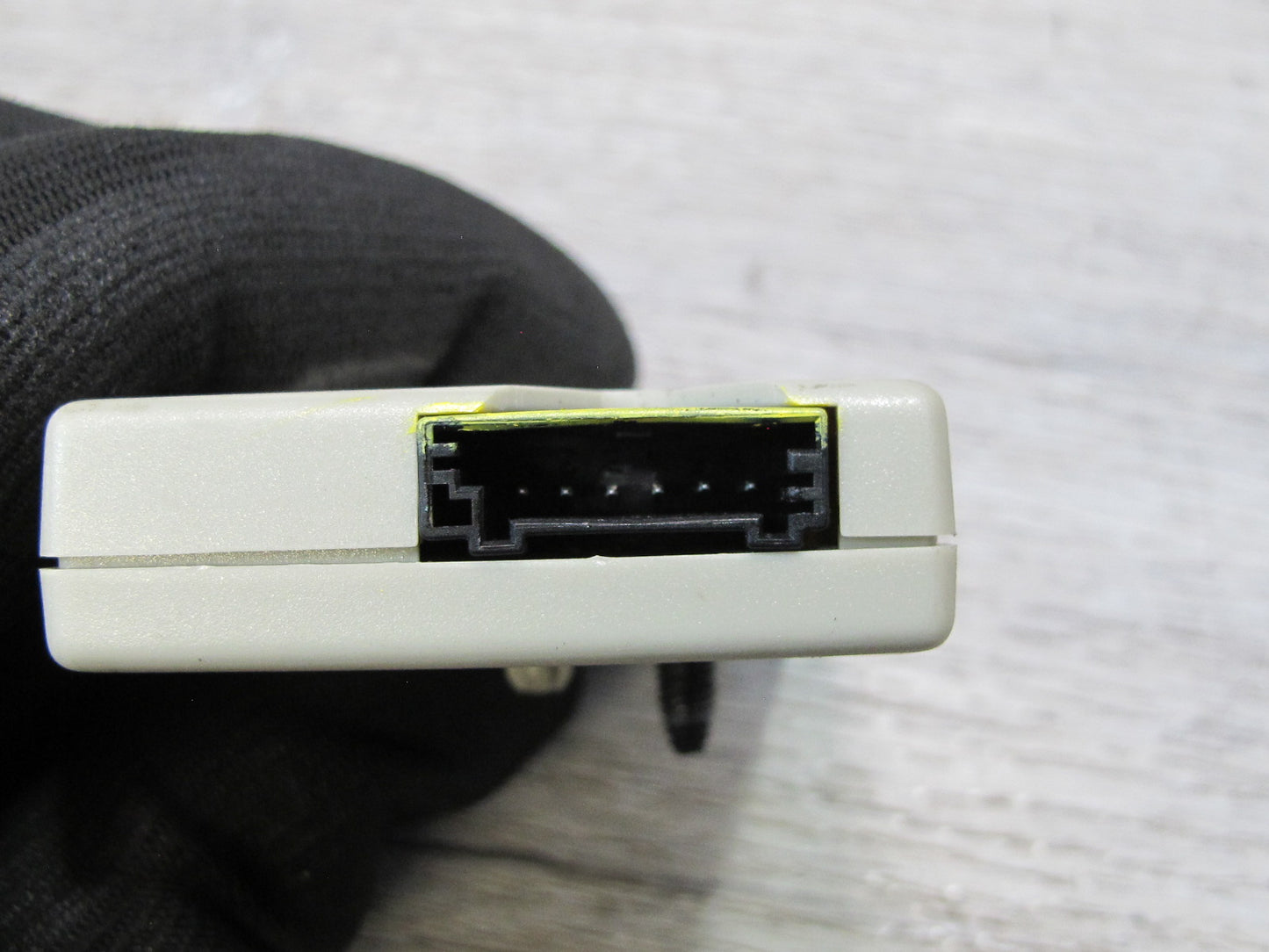 2008-2014 BMW E71 E72 X6 Radio Antenna Suppression Filter Amplifier Module