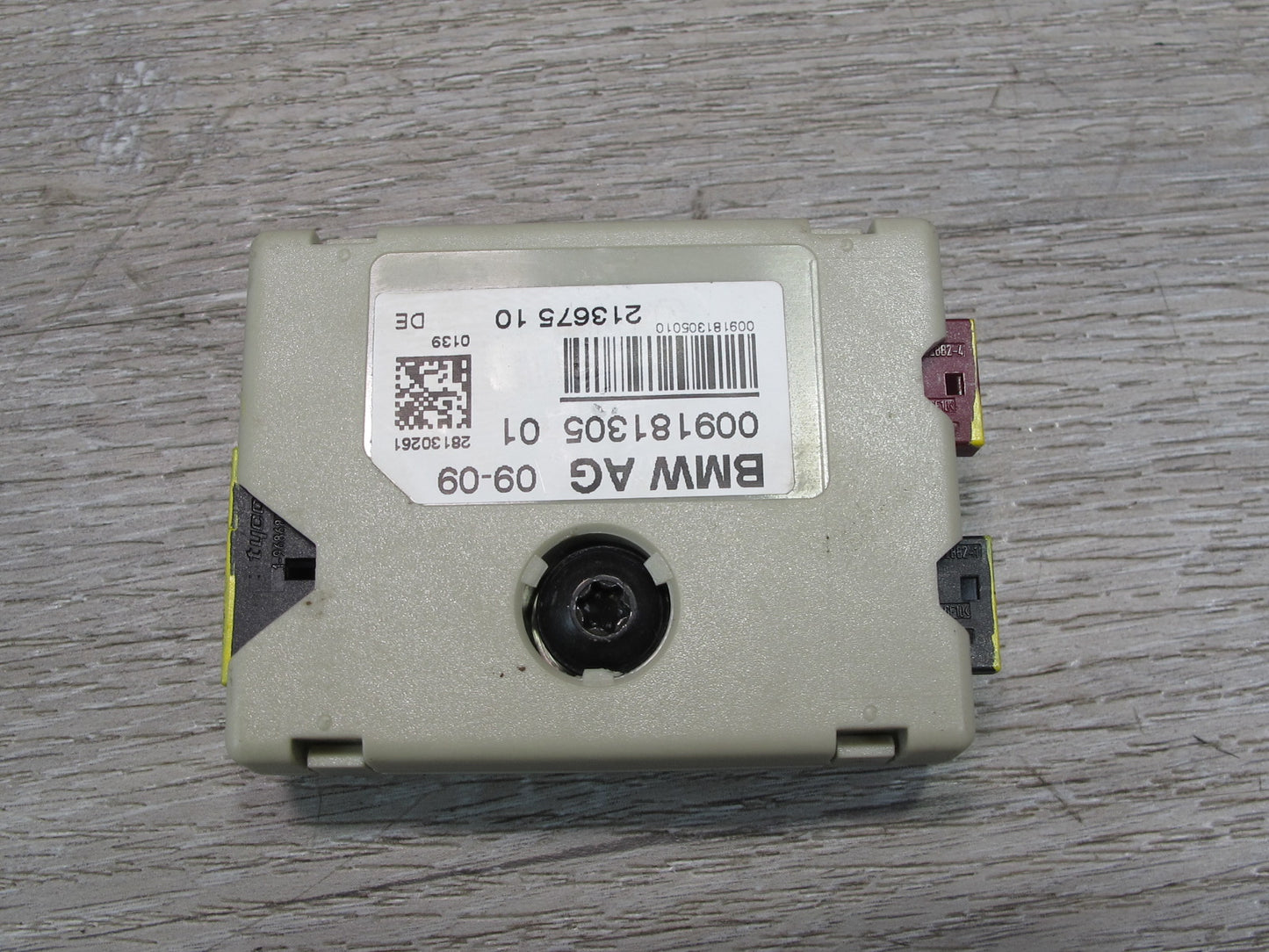 2008-2014 BMW E71 E72 X6 Radio Antenna Suppression Filter Amplifier Module