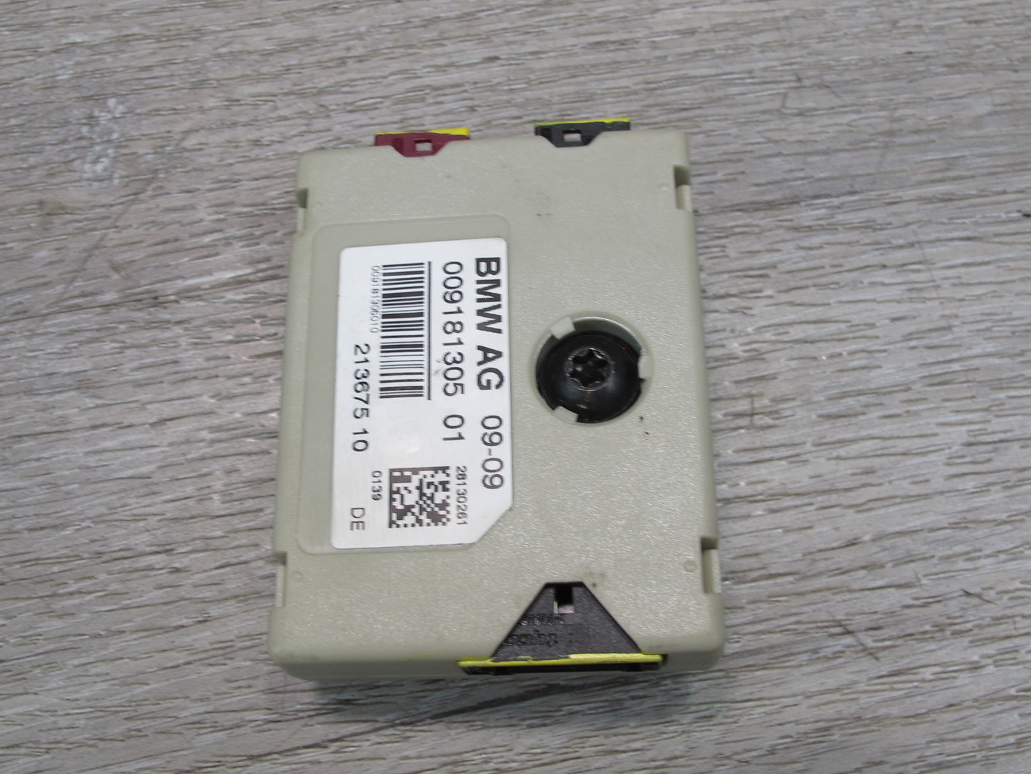 2008-2014 BMW E71 E72 X6 Radio Antenna Suppression Filter Amplifier Module