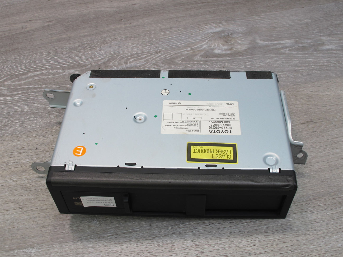 03-05 Lexus JZS160L GS430 GS300 CD Changer w Magazine 86270-30210 OEM
