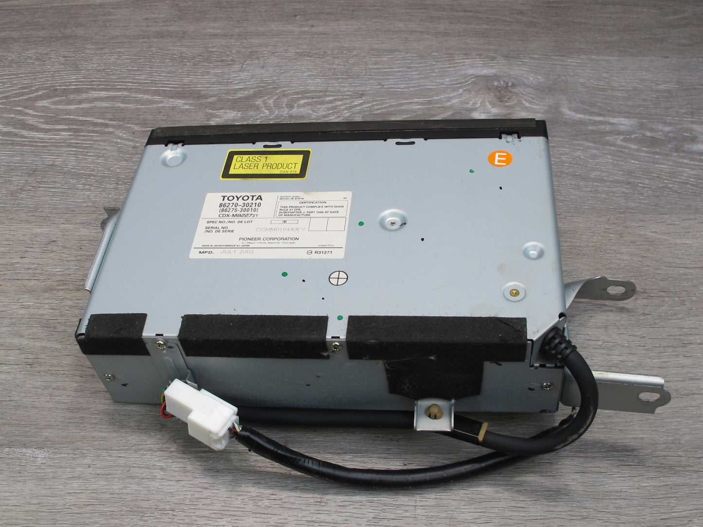 03-05 Lexus JZS160L GS430 GS300 CD Changer w Magazine 86270-30210 OEM