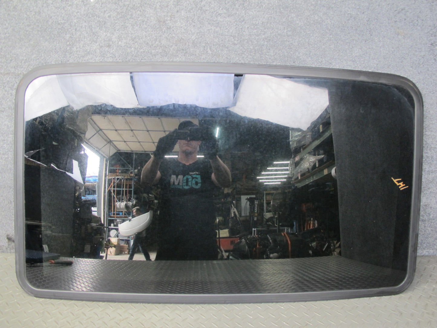 2003-2009 Hummer H2 Front Upper Sunroof Glass Window Panel