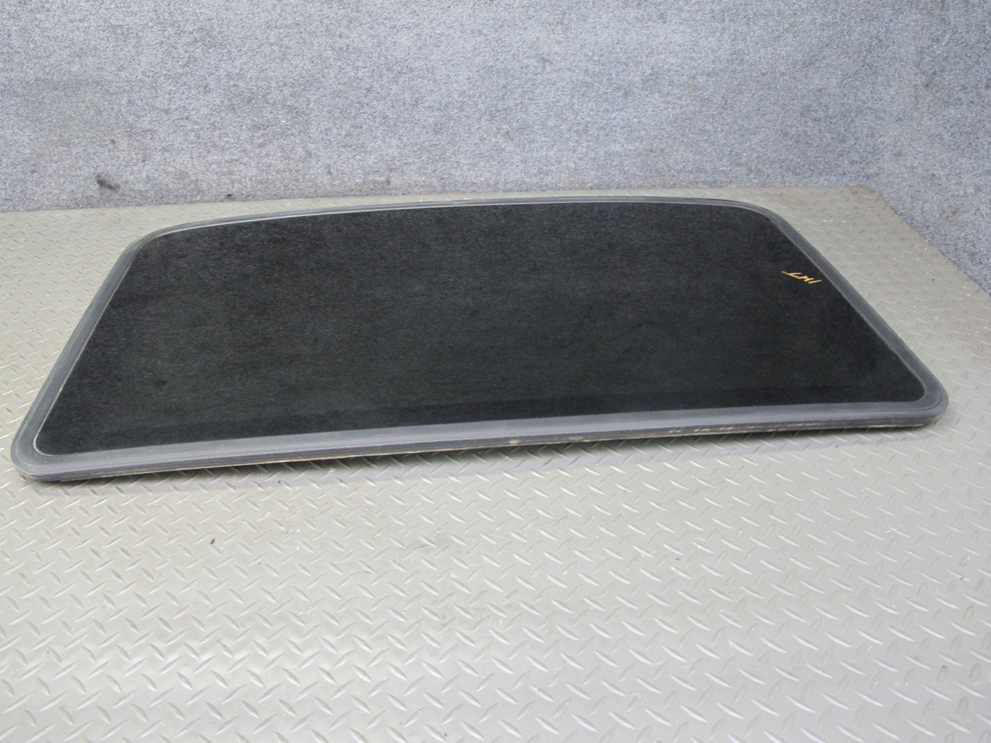2003-2009 Hummer H2 Front Upper Sunroof Glass Window Panel