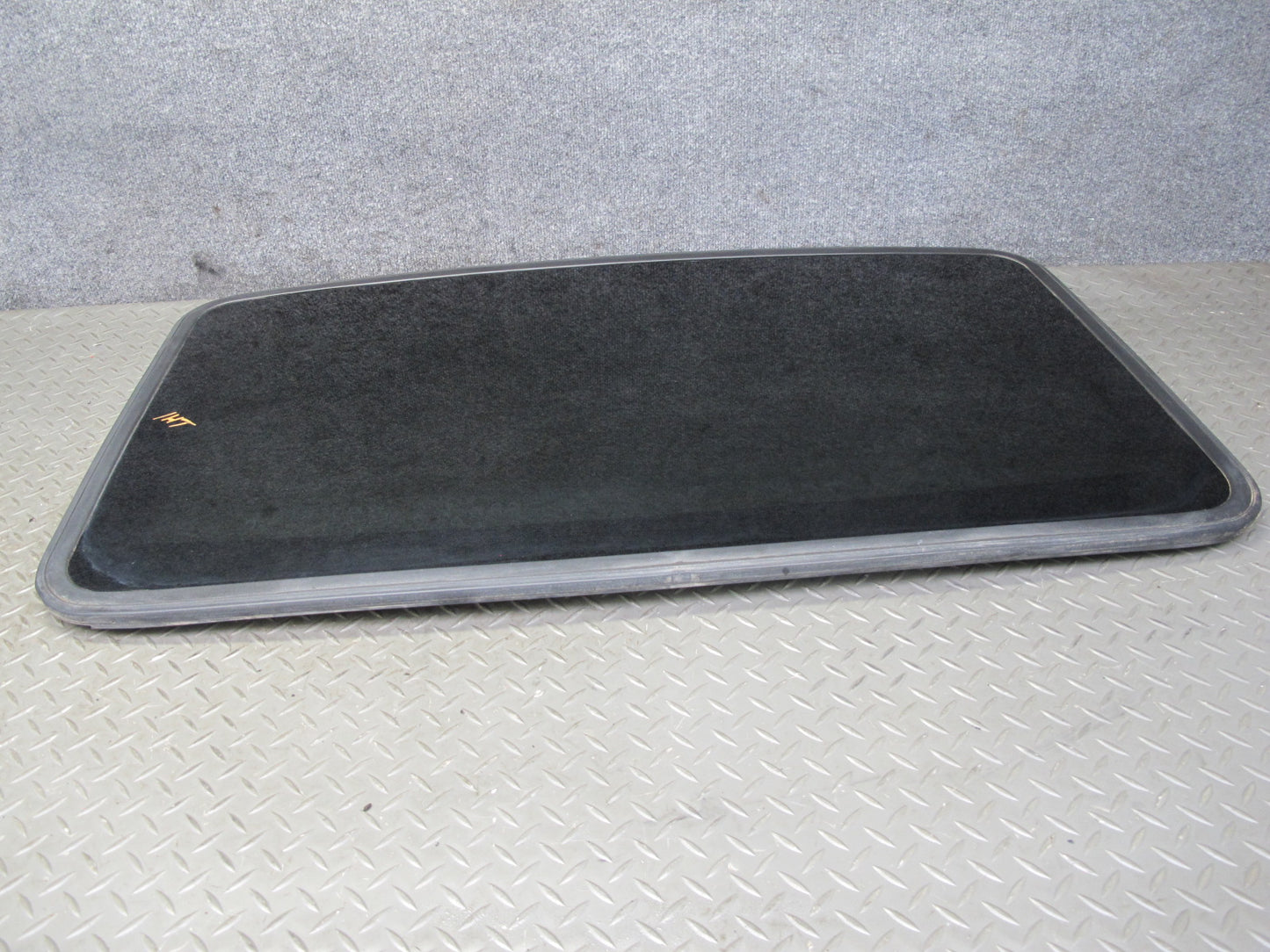 2003-2009 Hummer H2 Front Upper Sunroof Glass Window Panel