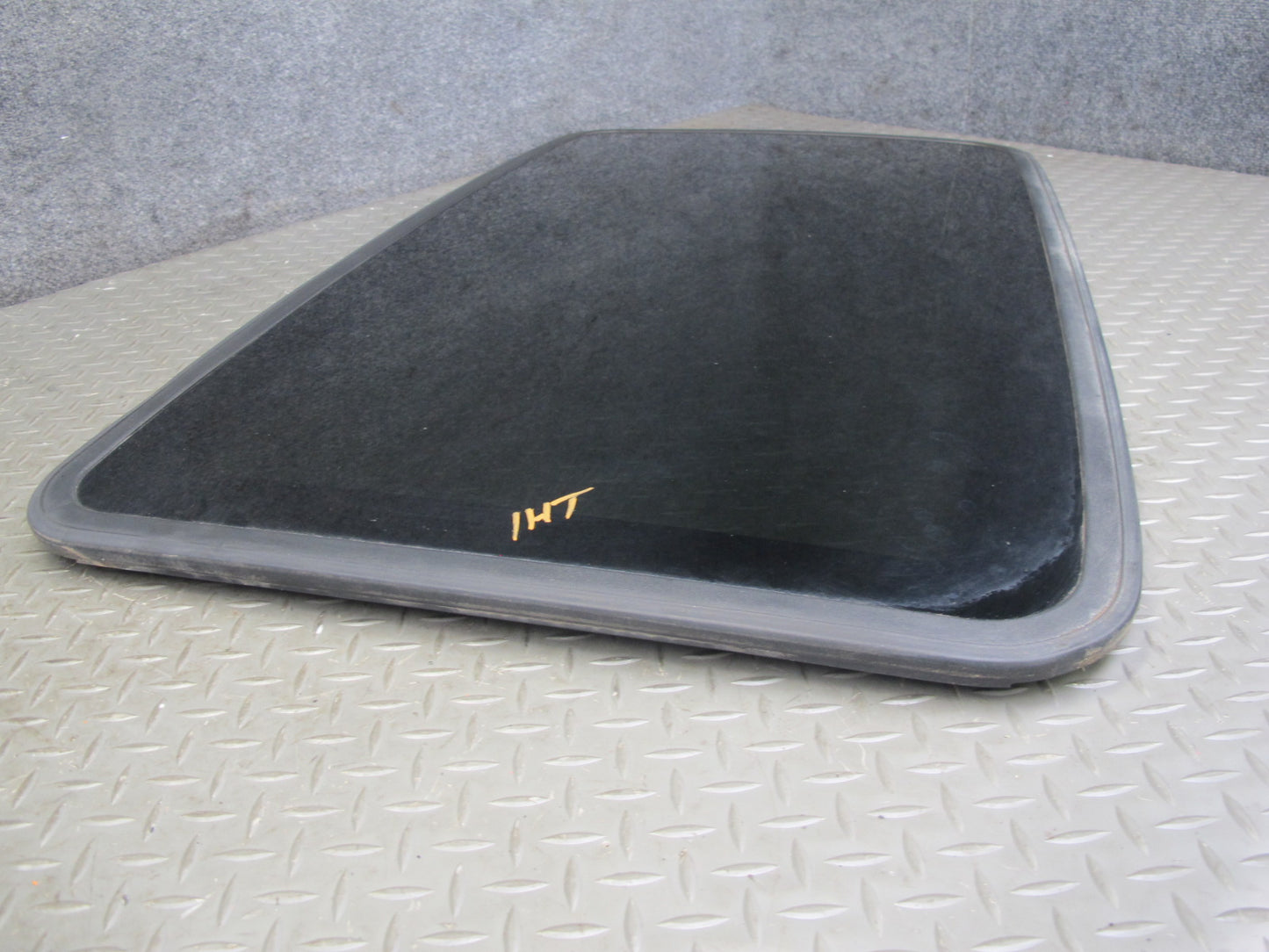 2003-2009 Hummer H2 Front Upper Sunroof Glass Window Panel