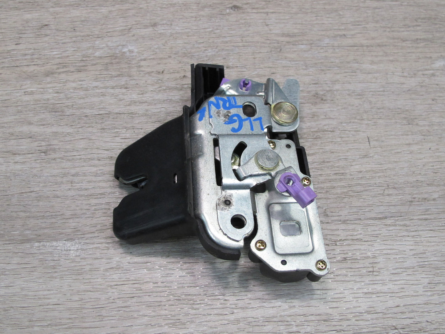 01-05 Lexus JZS160L GS430 GS300 Rear Trunk Lock Latch Actuator OEM