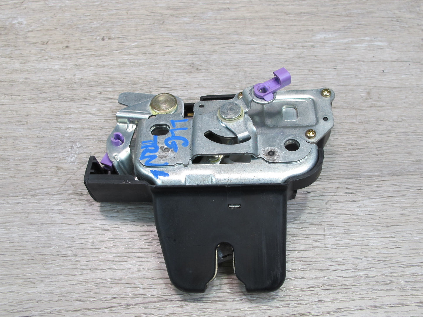 01-05 Lexus JZS160L GS430 GS300 Rear Trunk Lock Latch Actuator OEM