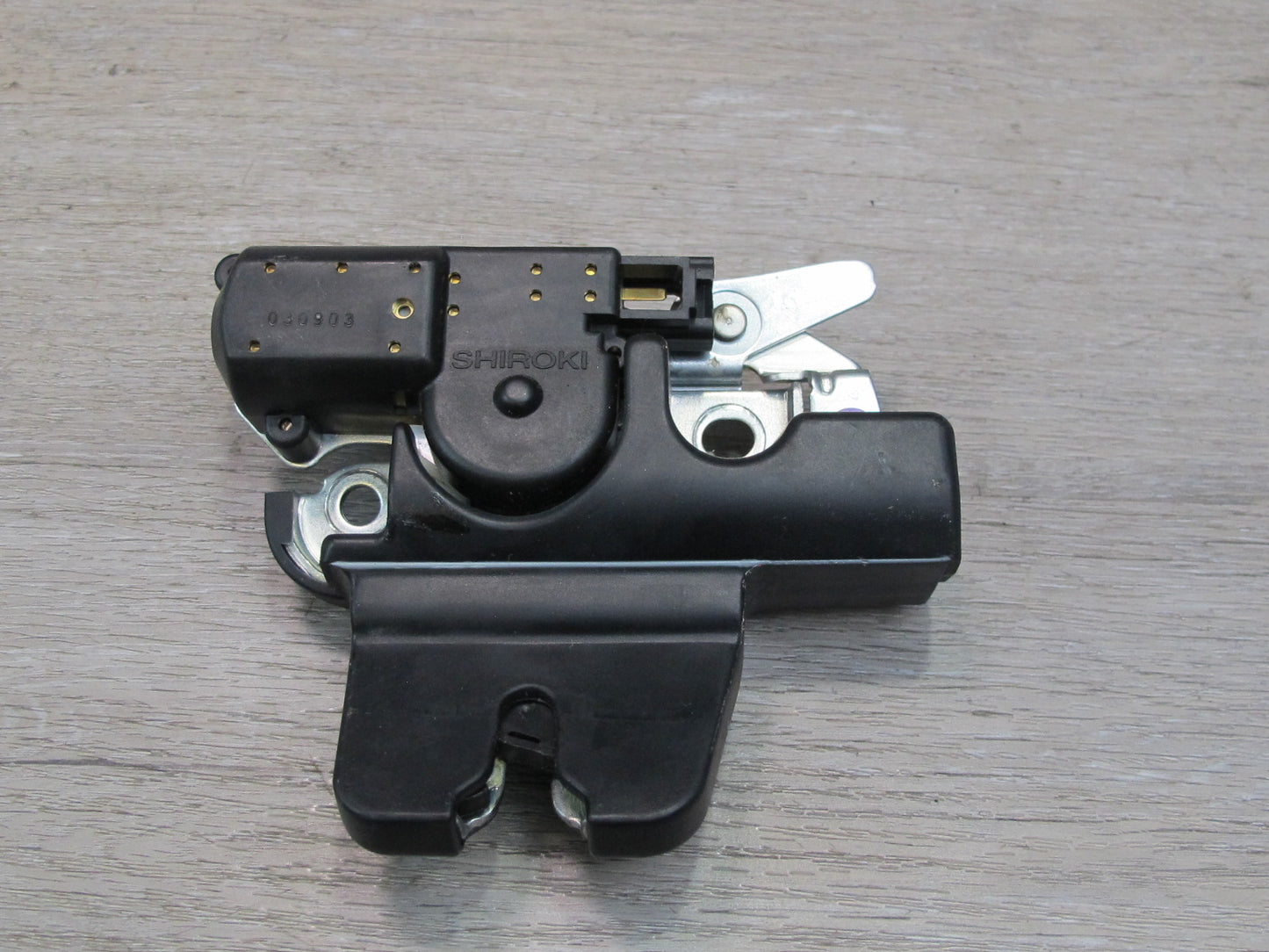 01-05 Lexus JZS160L GS430 GS300 Rear Trunk Lock Latch Actuator OEM