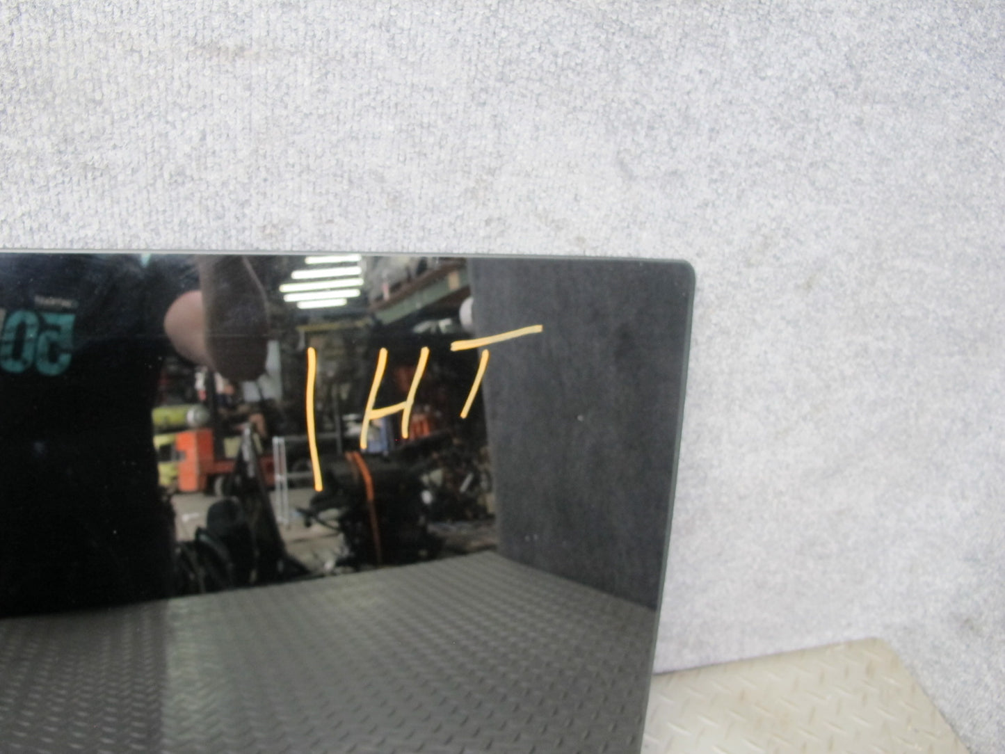 2003-2009 Hummer H2 Rear Trunk Tailgate Lift Gate Back Window Glass