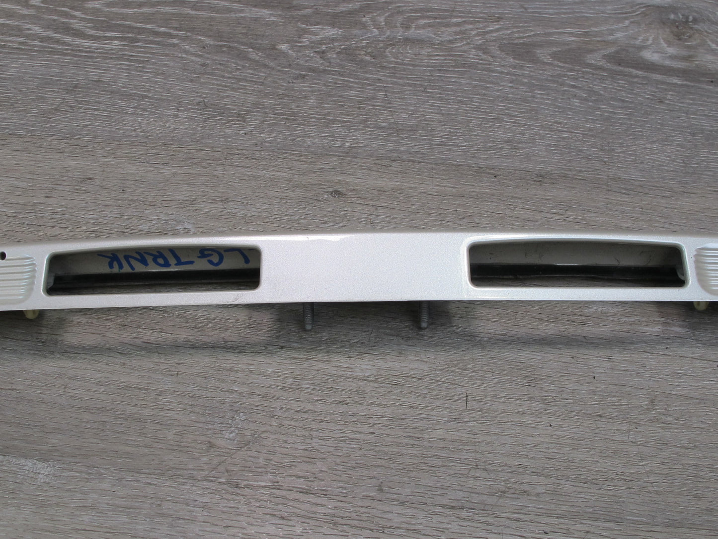98-05 Lexus JZS160L GS400 GS430 GS300 Rear Trunk Lid License Plate Trim OEM