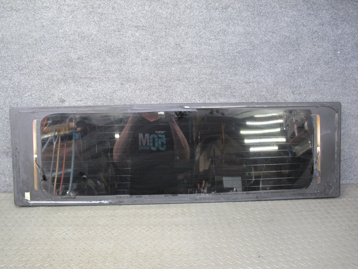 2003-2009 Hummer H2 Rear Trunk Tailgate Lift Gate Back Window Glass