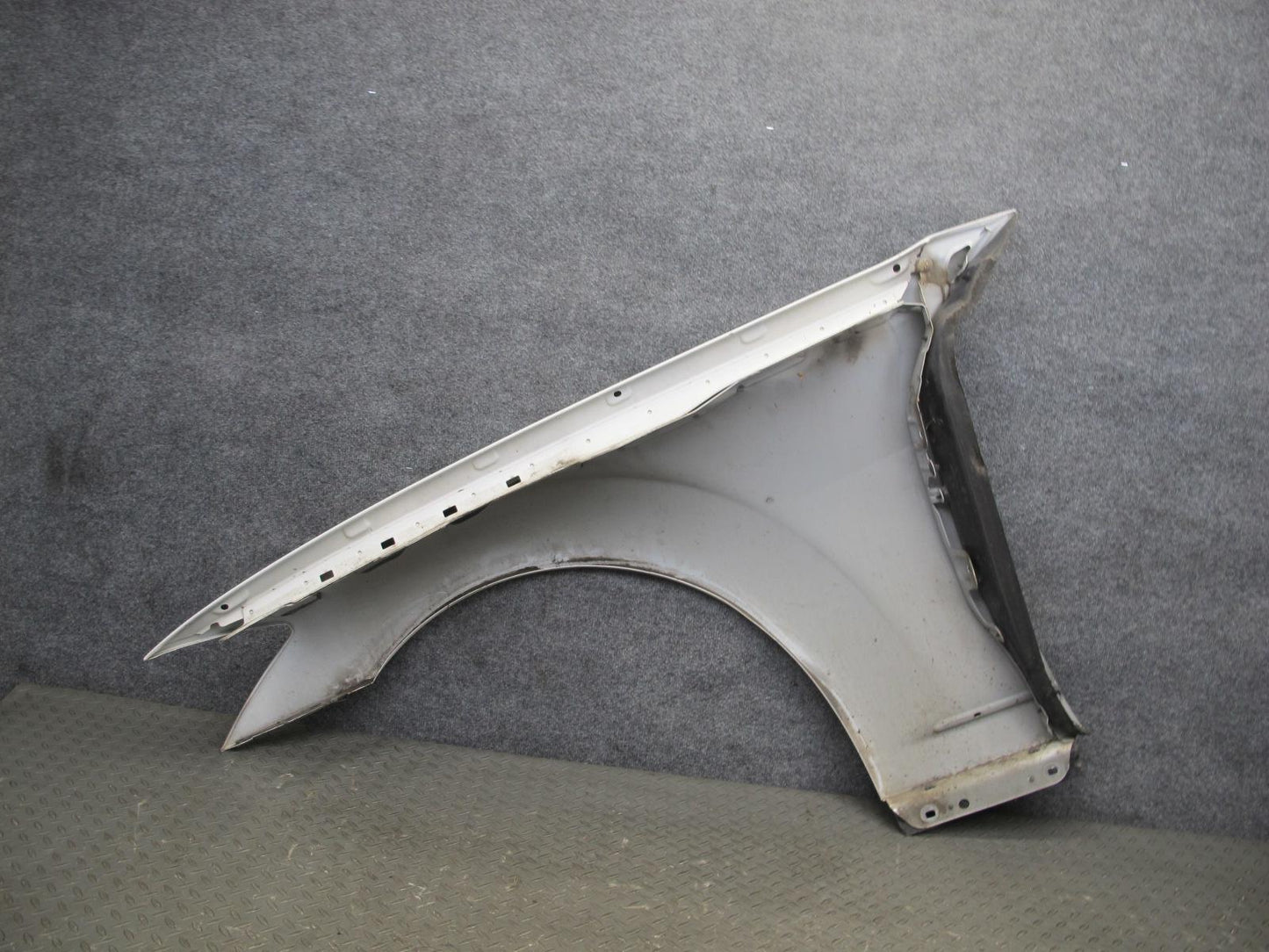 07-13 Mercedes W221 S-class Front Right Fender Shell Panel Cover White OEM