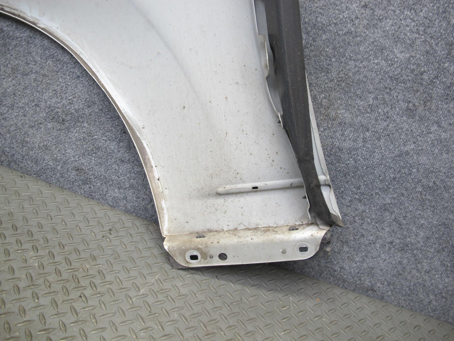 07-13 Mercedes W221 S-class Front Right Fender Shell Panel Cover White OEM