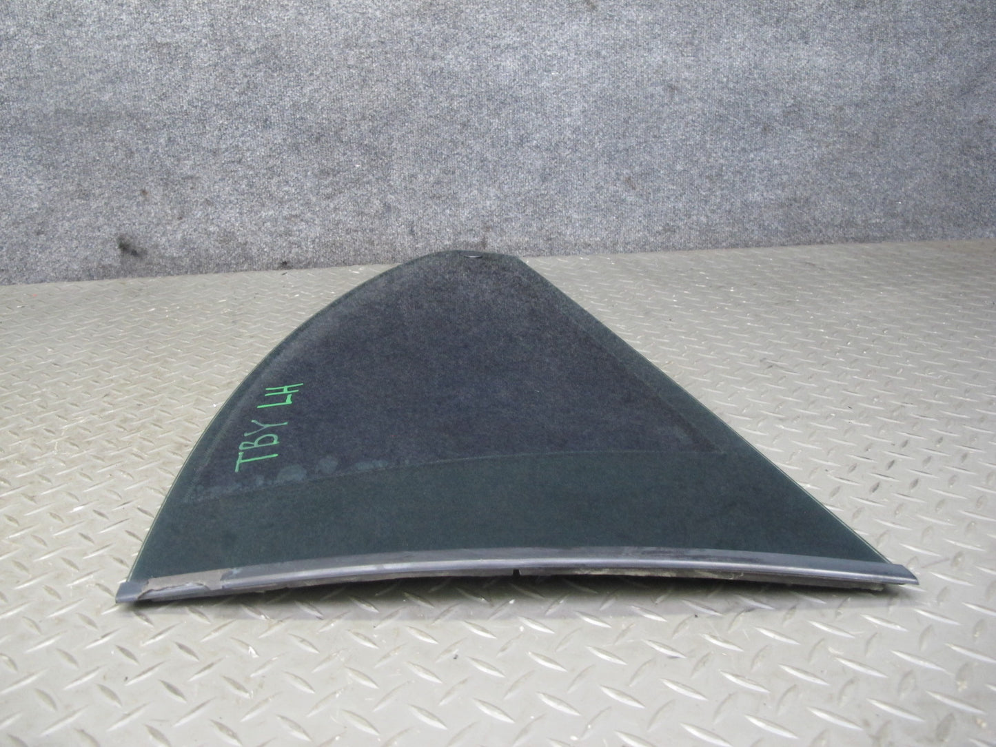 2001-2006 BMW E46 Coupe Rear Left Quarter Glass Window w Weatherstrip Seal