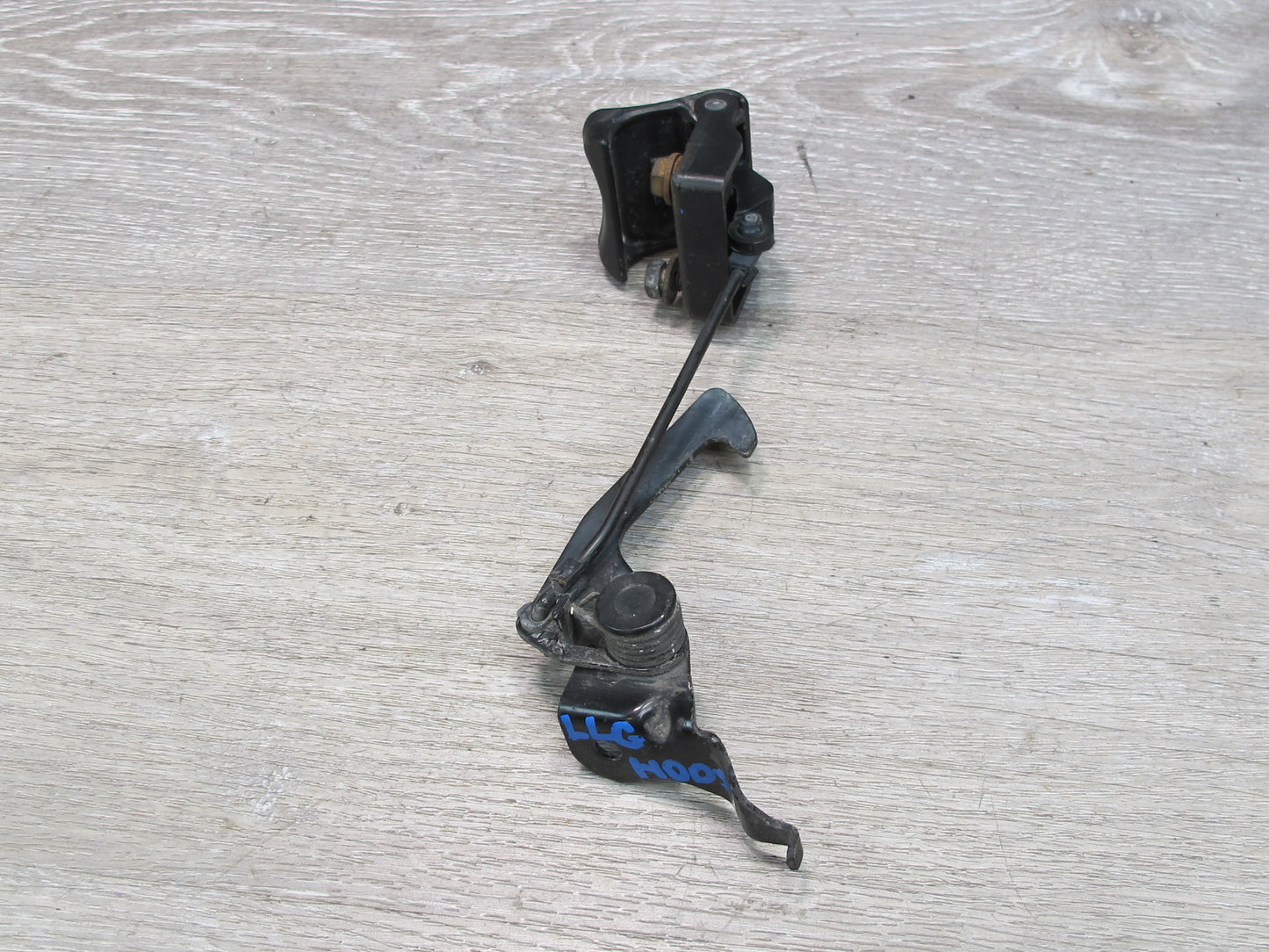 98-05 Lexus JZS160L GS400 GS430 GS300 Hood Lock Latch Release Catch Set OEM