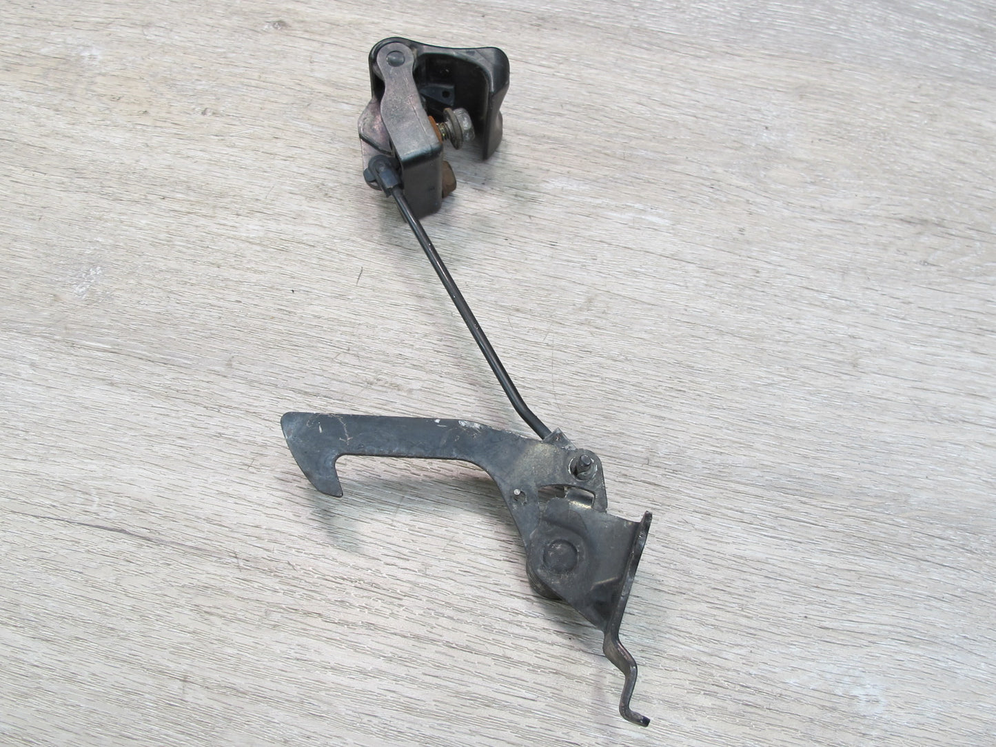 98-05 Lexus JZS160L GS400 GS430 GS300 Hood Lock Latch Release Catch Set OEM