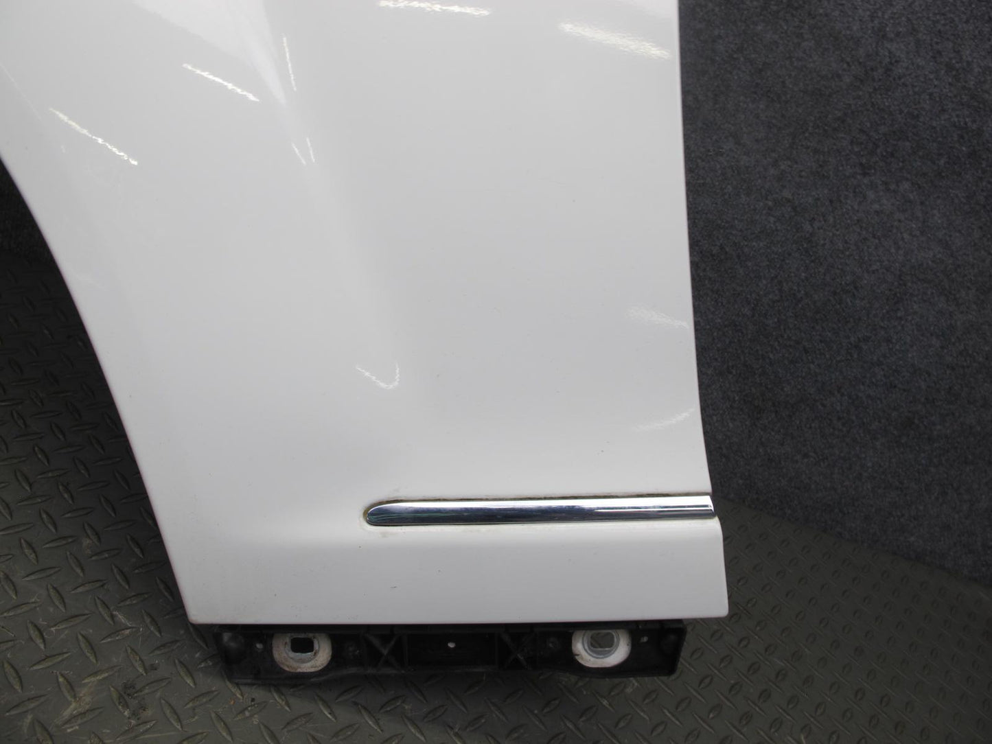 07-13 Mercedes W221 S-class Front Left Fender Shell Panel Cover White OEM