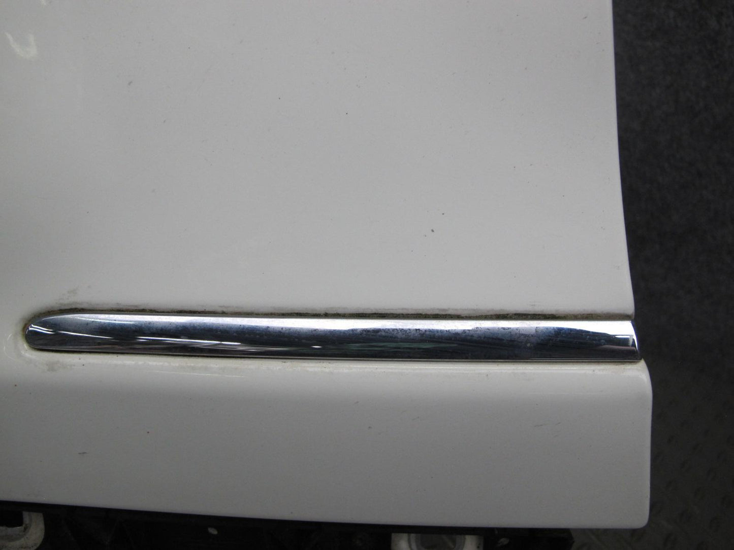 07-13 Mercedes W221 S-class Front Left Fender Shell Panel Cover White OEM