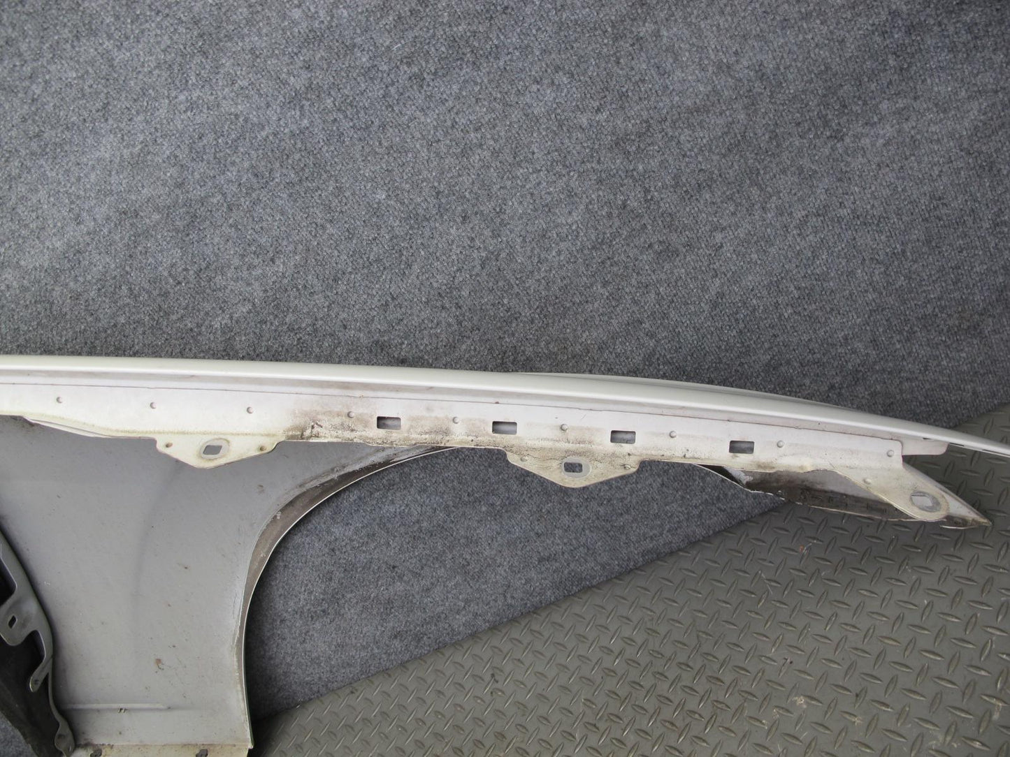 07-13 Mercedes W221 S-class Front Left Fender Shell Panel Cover White OEM