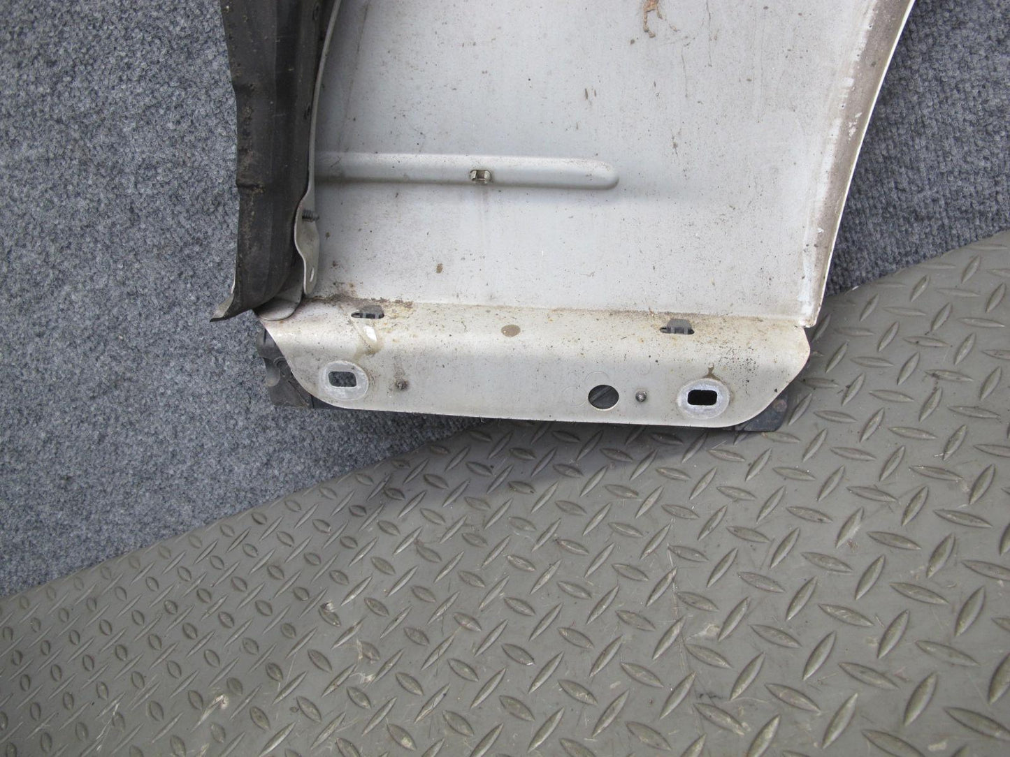 07-13 Mercedes W221 S-class Front Left Fender Shell Panel Cover White OEM