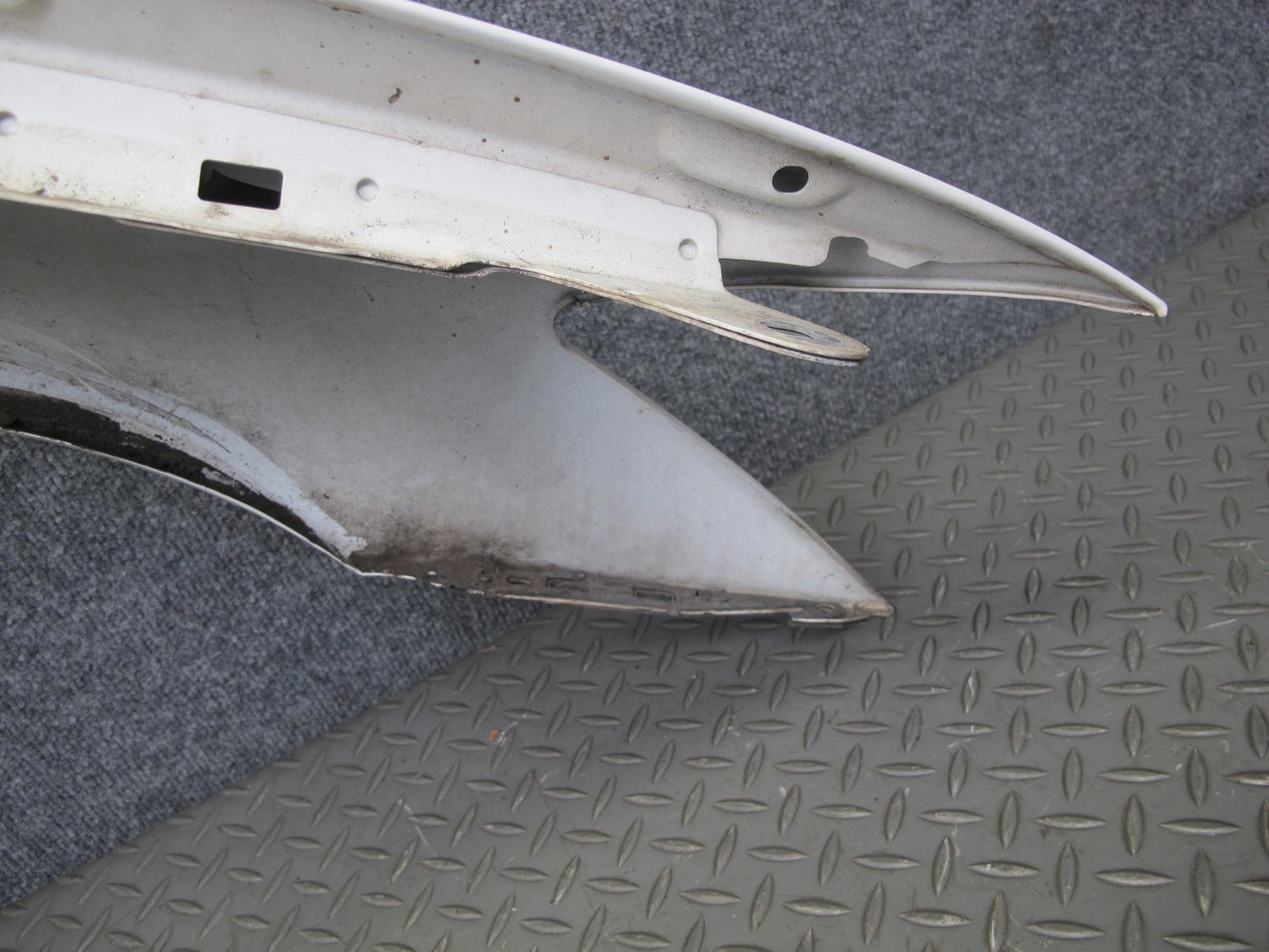 07-13 Mercedes W221 S-class Front Left Fender Shell Panel Cover White OEM