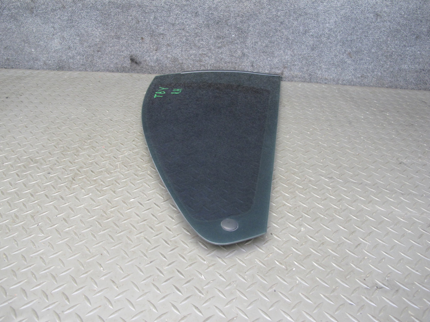 2001-2006 BMW E46 Coupe Rear Right Quarter Glass Window w Weatherstrip Seal