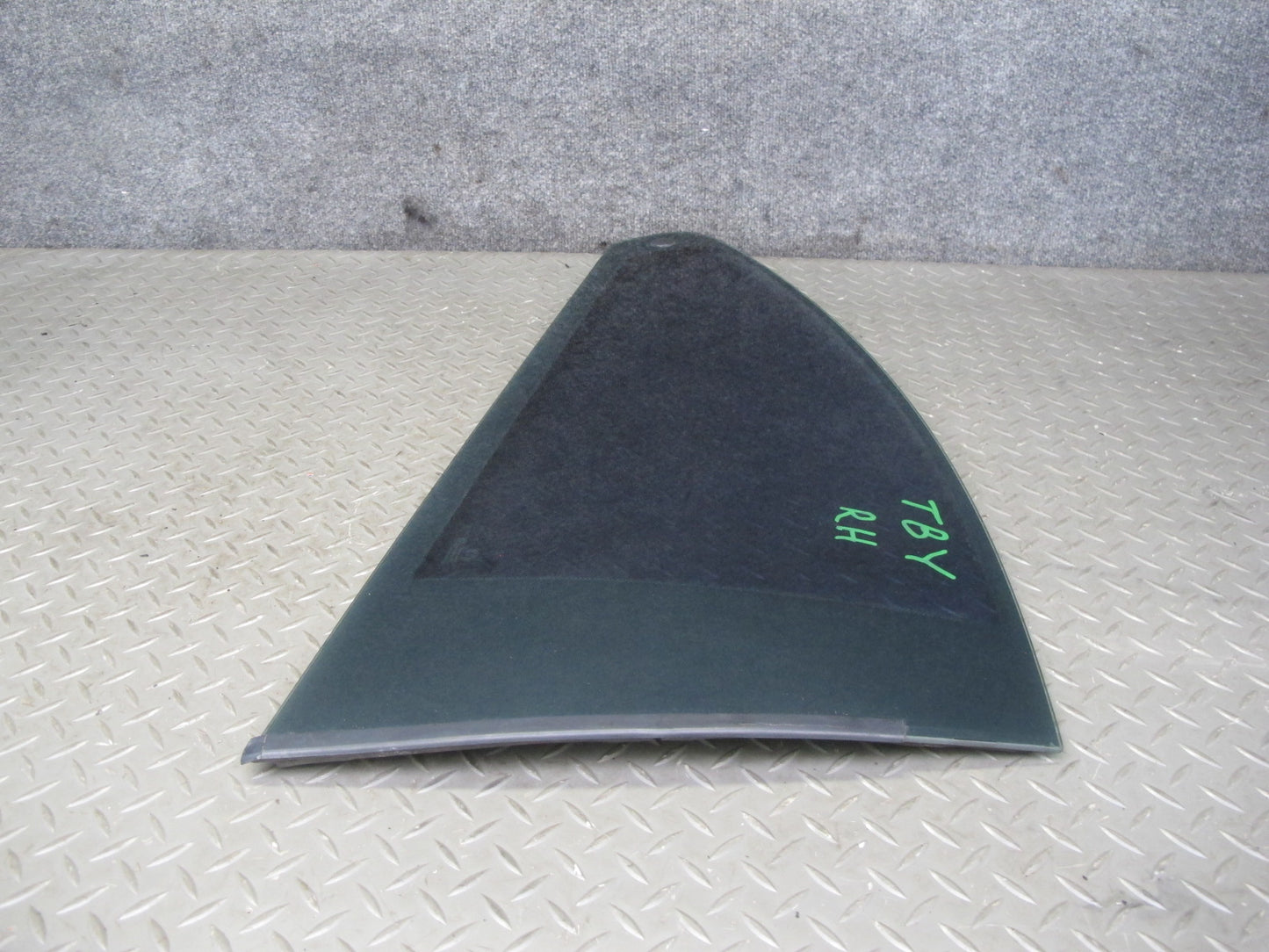2001-2006 BMW E46 Coupe Rear Right Quarter Glass Window w Weatherstrip Seal